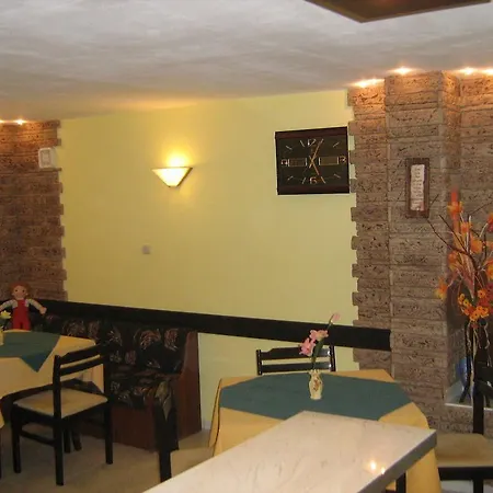 Guest house Slavi 2*